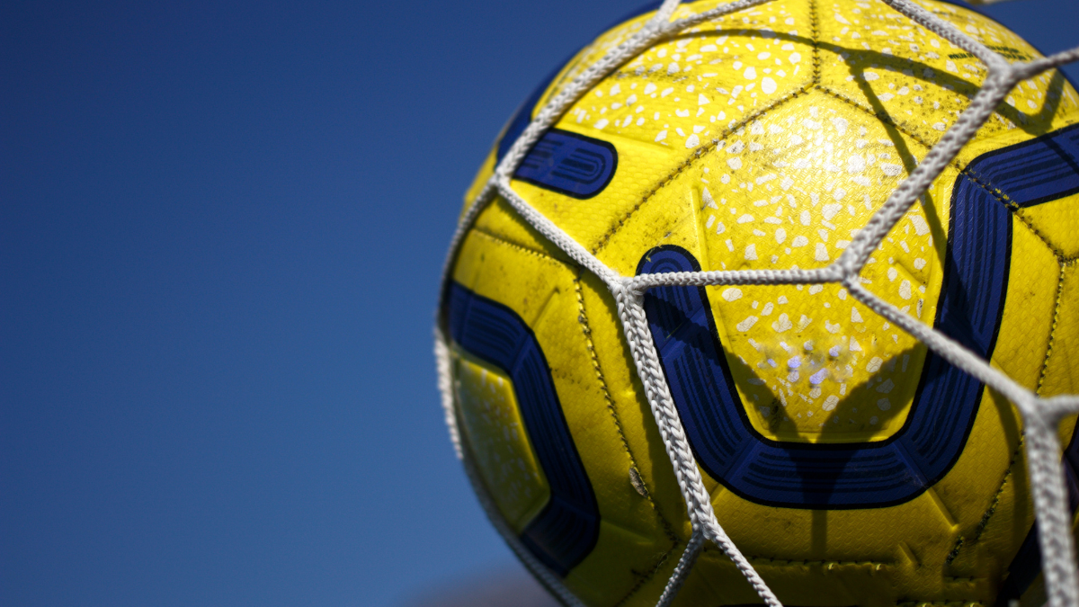 Futebol ao vivo (16/11): Onde assistir os jogos de hoje - Diário